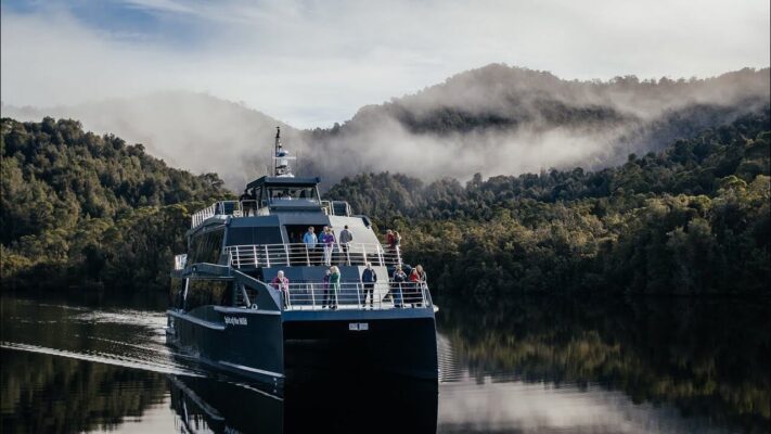 Du thuyền Gordon River giữa thiên nhiên hoang sơ Tây Tasmania